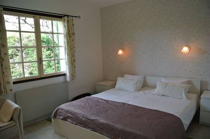 Location de vacances pour 8 personnes, avec terrasse et jardin à Laurens - 2