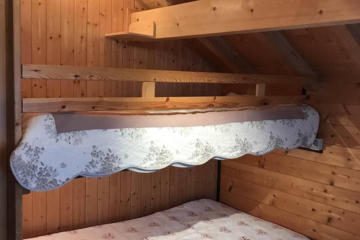 Gîte pour 6 personnes, avec jardin à Verchaix - 3