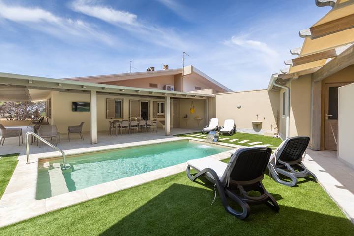 Location de vacances pour 6 personnes, avec vue et jardin à Sant'Anna Arresi - 3