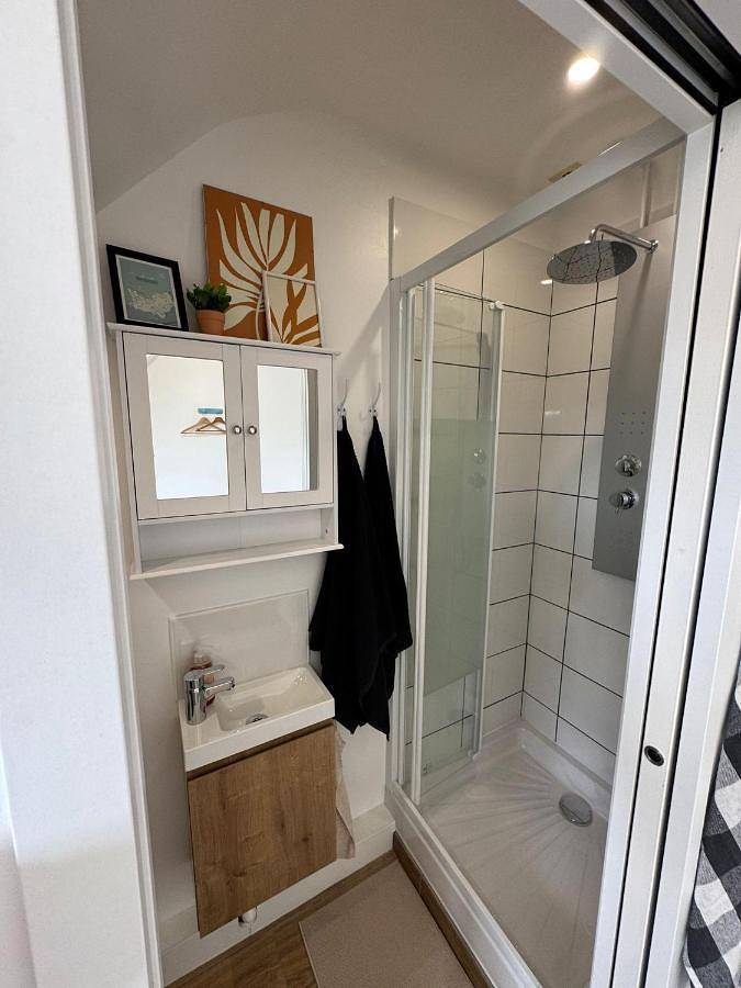 Gîte pour 2 personnes, avec vue dans Eglise Saint Michel de Vaucelles (Caen) - 2