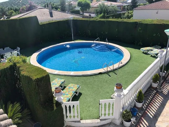 Holiday home for 10 people, with garden and pool - 1