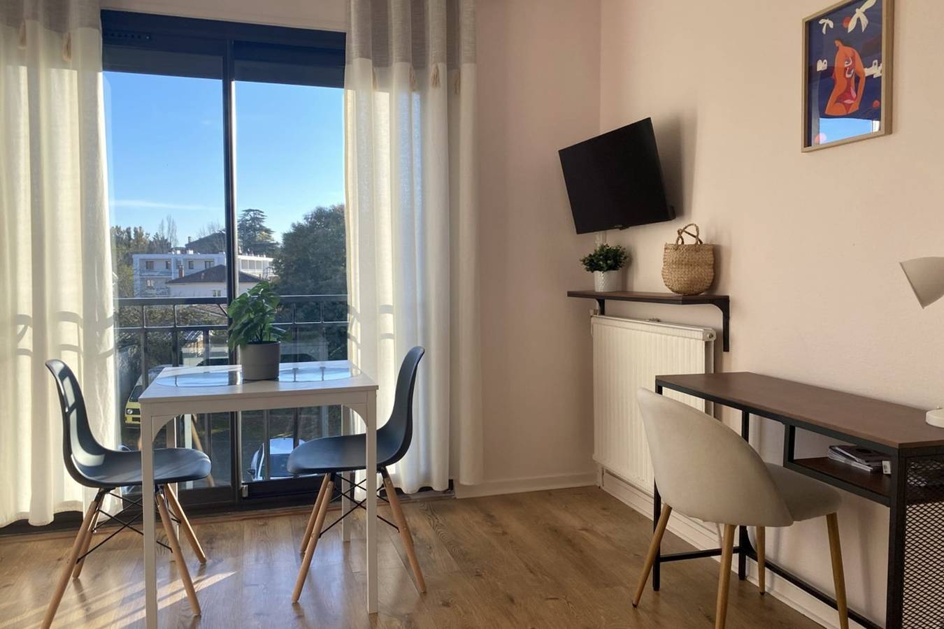 Entire studio, Cute nest in Talence, at Bordeaux’s doorstep in Talence, Bordeaux region