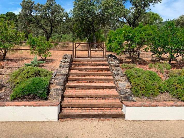 Casa rural para 7 personas, con vistas además de piscina y jardín en Los Navalucillos - 2