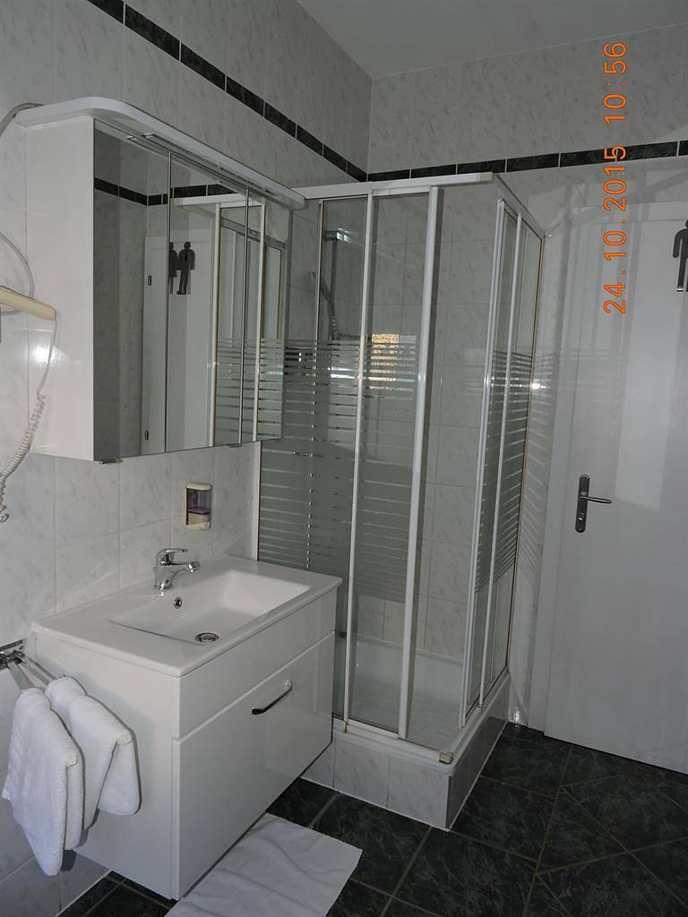 Ganze Ferienwohnung, Doppelzimmer in Bad Waltersdorf, Steirerland