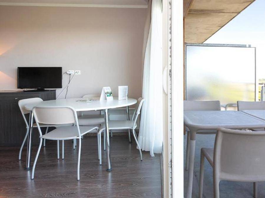 Résidence Le Domaine du Mont - Vacancéole - Appartement 4 personnes - Vue Polder 33 m² in Roz-sur-Couesnon, Baie du Mont-Saint-Michel