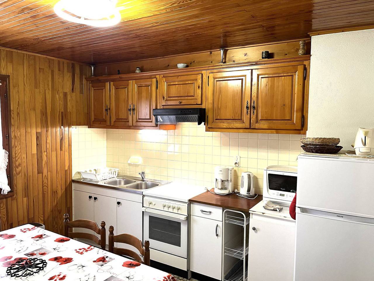 Ganze Wohnung, Wohnung in Autrans, 5 Personen, nahe Pisten, Haustiere erlaubt, Parkplatz in Autrans-Méaudre-en-Vercors, Parc naturel régional du Vercors