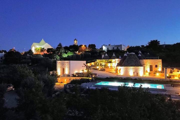 Maison de vacances pour 9 personnes, avec piscine et jacuzzi à San Marco (Bari)
