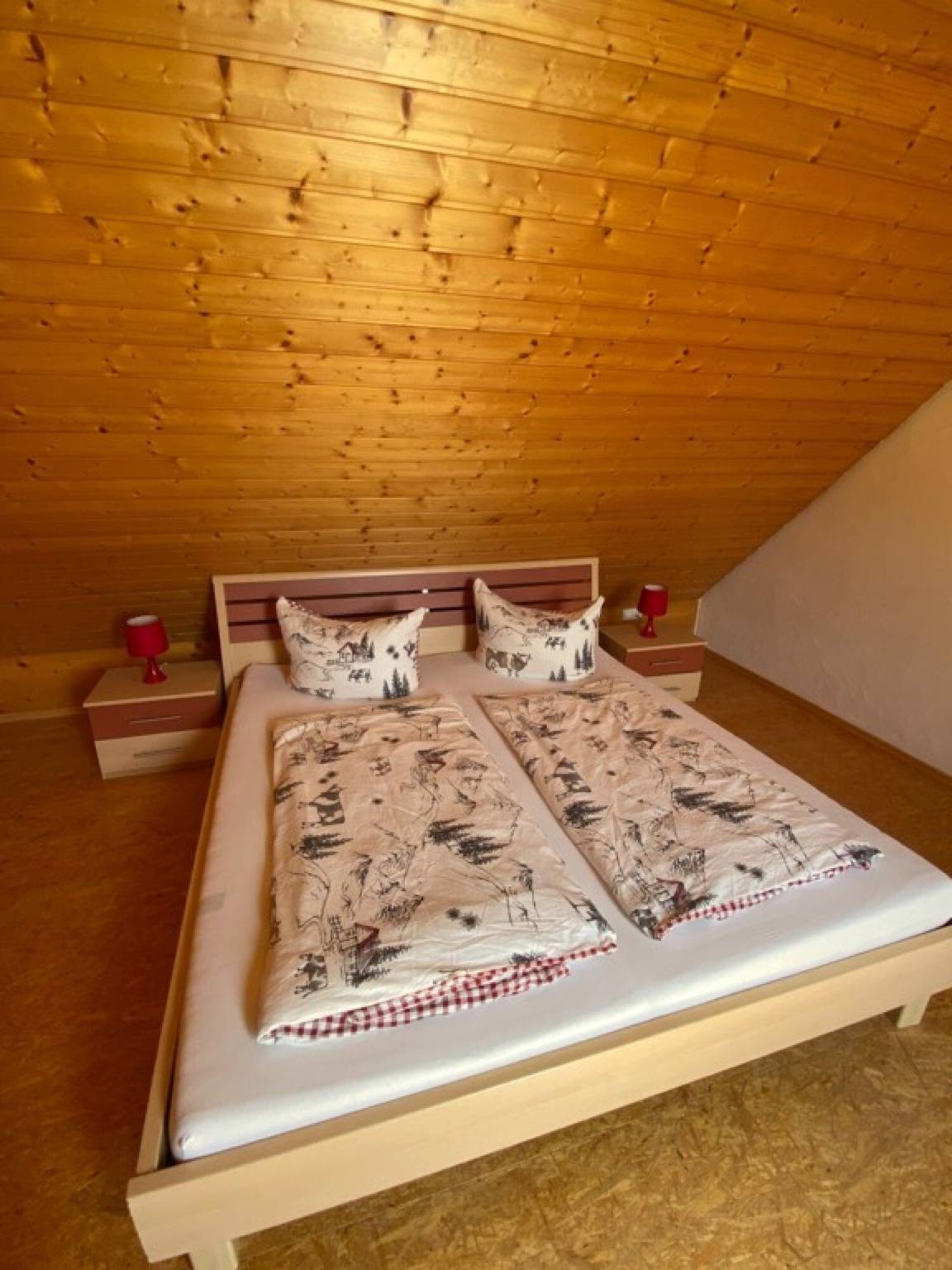 Entire apartment, Holiday Apartment 'Untertalblick' with Shared Garden and Balcony, Farm Stay in Schollach (Eisenbach), Eisenbach