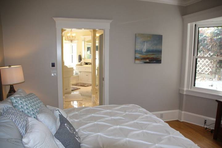 Vacation rental for 8 people, with yard and hot tub in Coronado