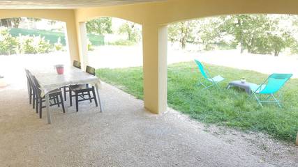 Gîte pour 5 personnes, avec jardin et terrasse, animaux acceptés dans Cénevières