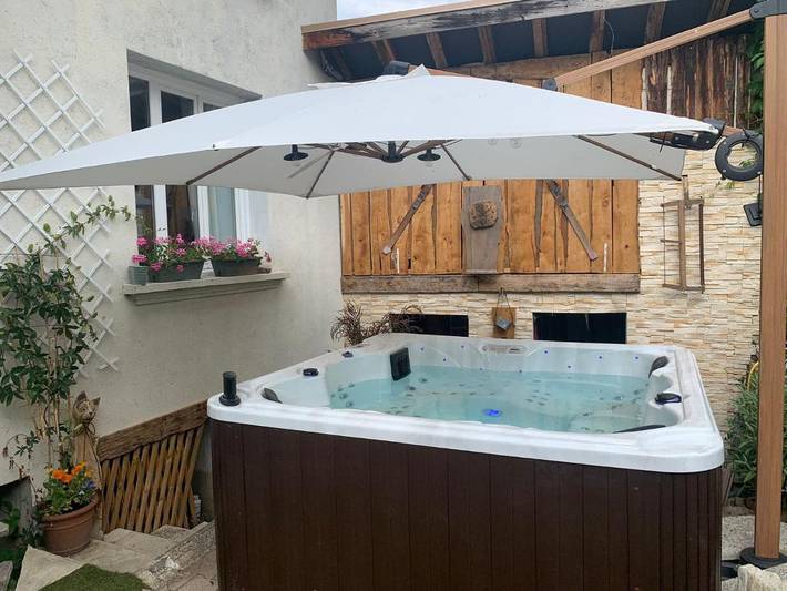 Maison de vacances pour 8 personnes, avec sauna ainsi que jardin et jacuzzi