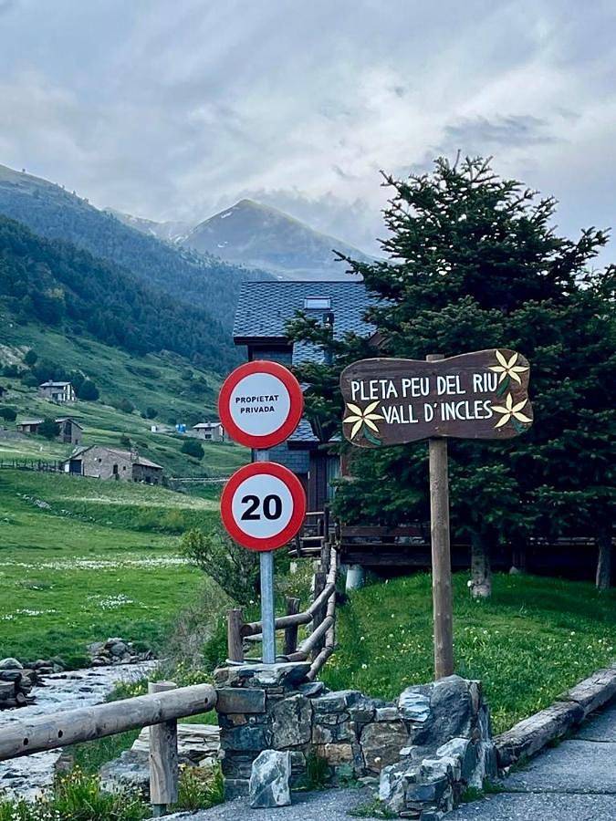 Gîte pour 5 personnes, avec vue, animaux acceptés dans Incles - 2