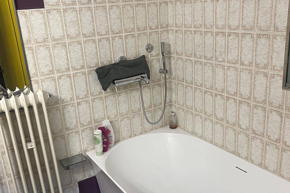 Landhaus Oldau, 6500qm Parkgelände voll umzäunt! in Hambühren, Lüneburger Heide