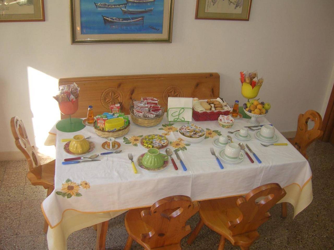 Double Room with Private Bathroom in Sorso, Province de Sassari