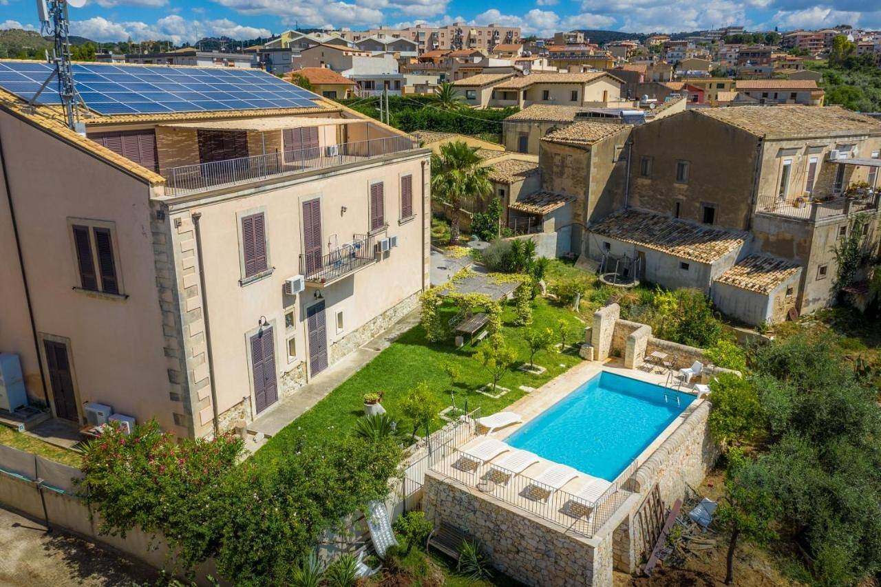 Villa Rosaria Rooms in Noto, Noto e dintorni