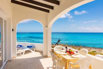 Villa in Sant Lluís, Coast of Menorca für 6 