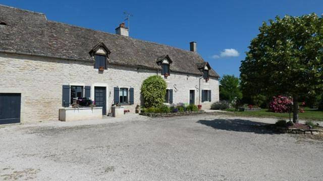 Maison d’hôte pour 3 personnes, avec Terrasse ainsi que Jardin et Piscine
