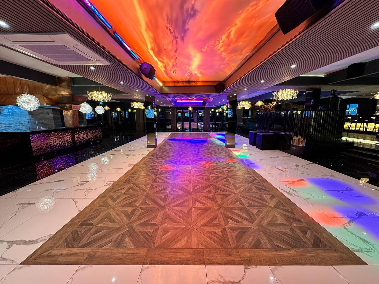 Apartamento entero, Kingston Luxe Suites Riverside Apartamentobelvilla in Havering, Londres