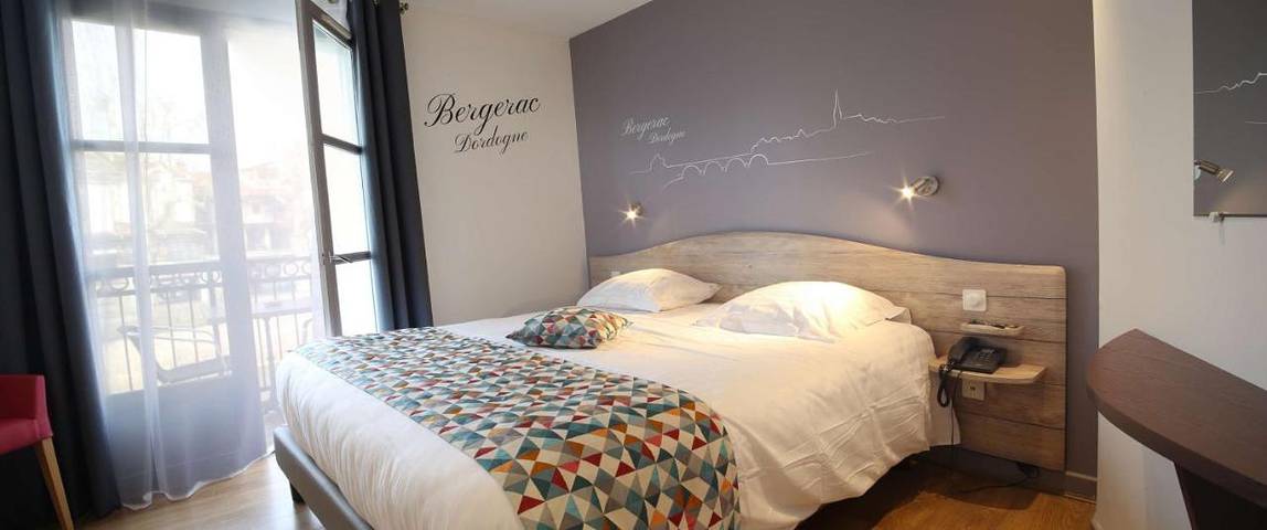 Hôtel pour 2 personnes, avec Terrasse ainsi que Piscine et Sauna à Figeac - 4