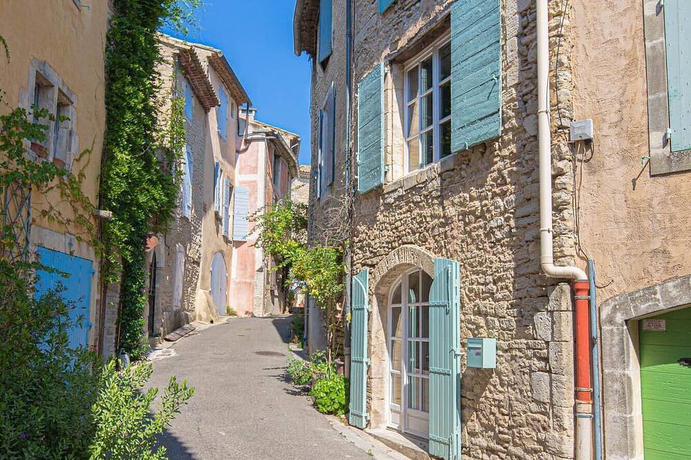 New Listing:  Enchanting home in center of Goult village.  Central A/C. in Goult, Parc naturel régional du Luberon