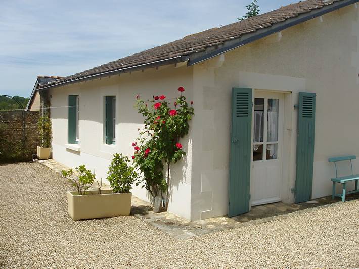 Gîte pour 4 personnes, avec jardin à Pindray