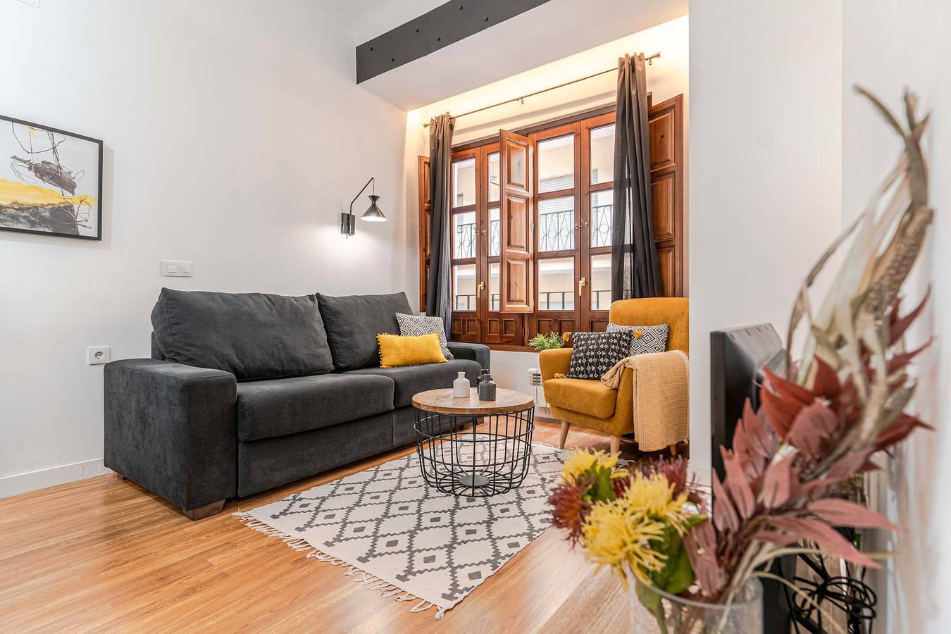 Entire apartment, Apartment 'Abenhamar' with Wi-Fi and Air Conditioning in Centro-Sagrario, Granada