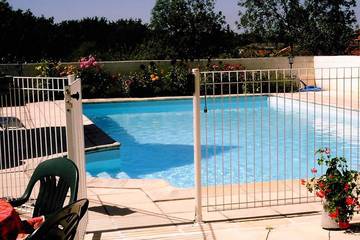 Gîte pour 6 personnes, avec balcon et jardin, animaux acceptés à Assier