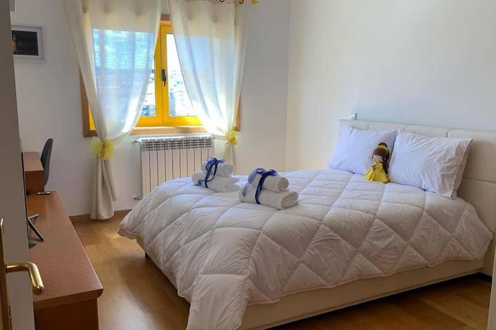 Gîte pour 2 personnes, avec terrasse et vue à Bragança - 4