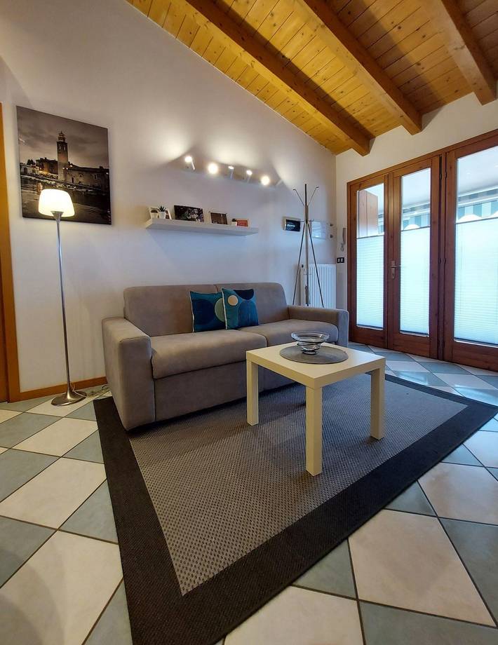 Appartamento per 4 persone, con terrazza e giardino in Colà