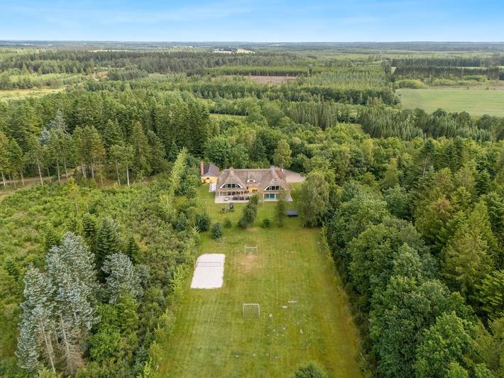 Ferienhaus für 24 Personen, mit Pool und Sauna - 1