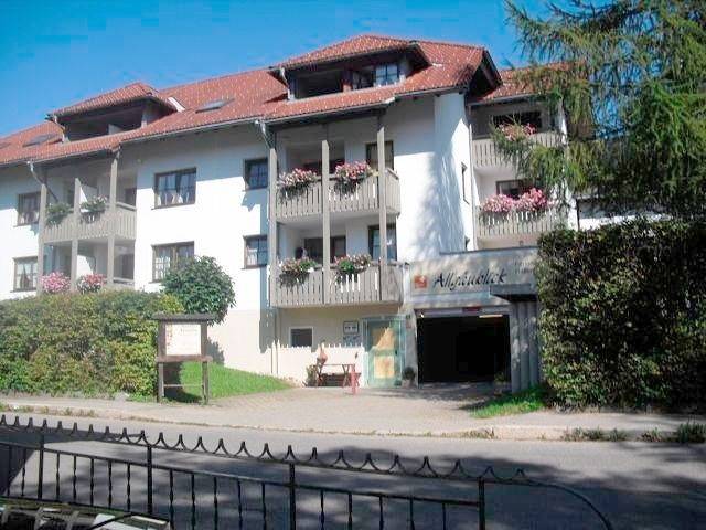 Hütte für 3 Personen, mit Balkon und Pool sowie Sauna und Garten in Bad Hindelang