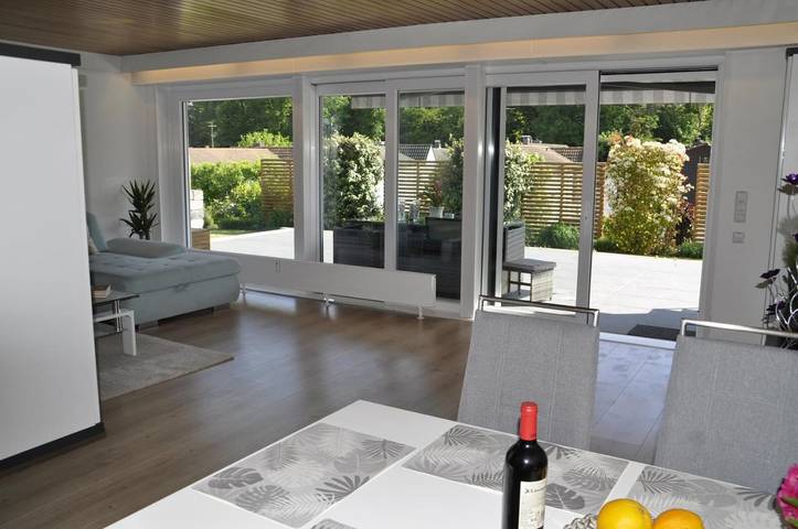 Ferienwohnung für 4 Personen, mit Terrasse und Garten in Wörth am Rhein