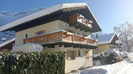 Gîte pour 5 personnes, avec vue et balcon à Mittenwald
