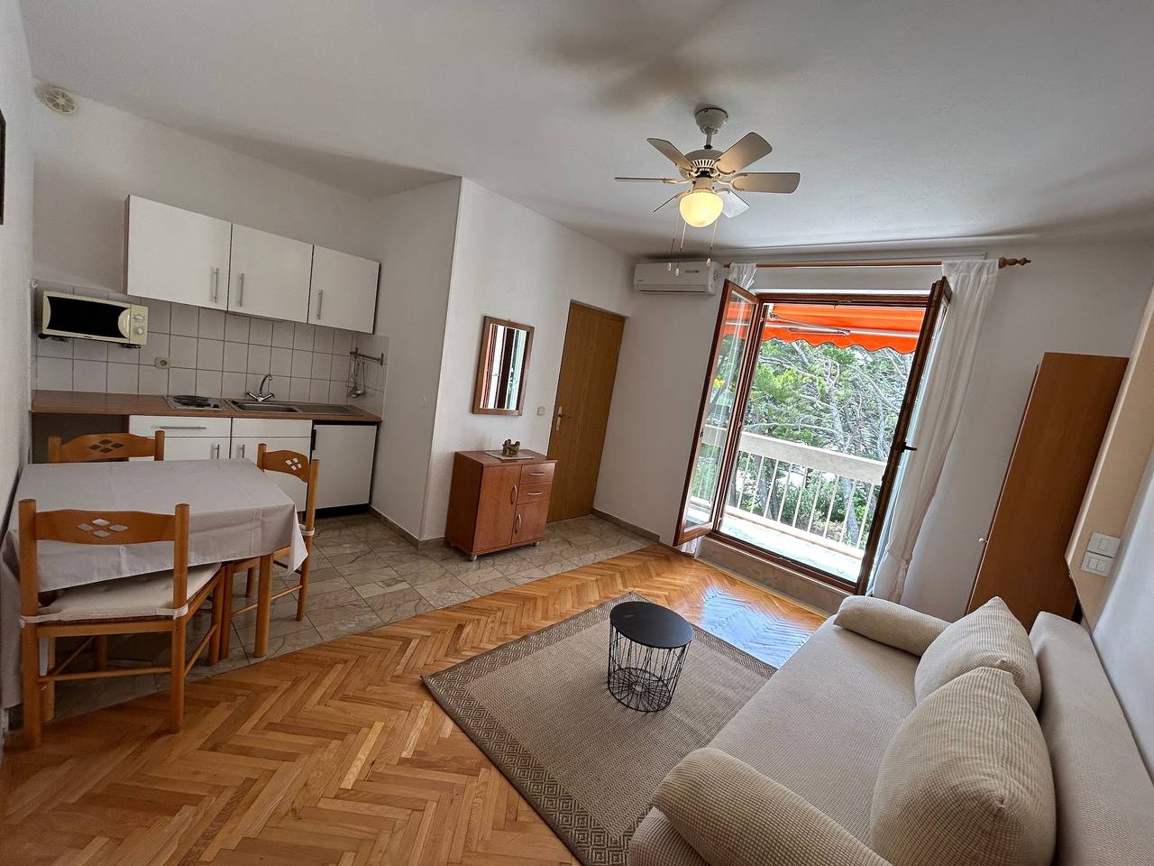 Hel ferielejlighed, Apartment 5 in Baska Voda, Makarska Riviera