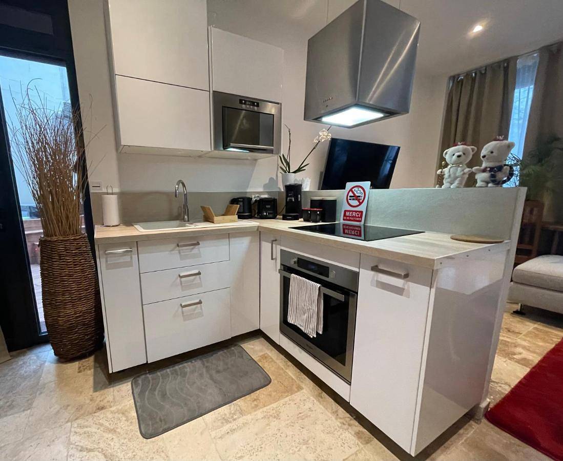 Appartement entier, By nuit-parisienne : Superbe appartement avec Spa et terrasse privée in Villemomble, Seine-Saint-Denis