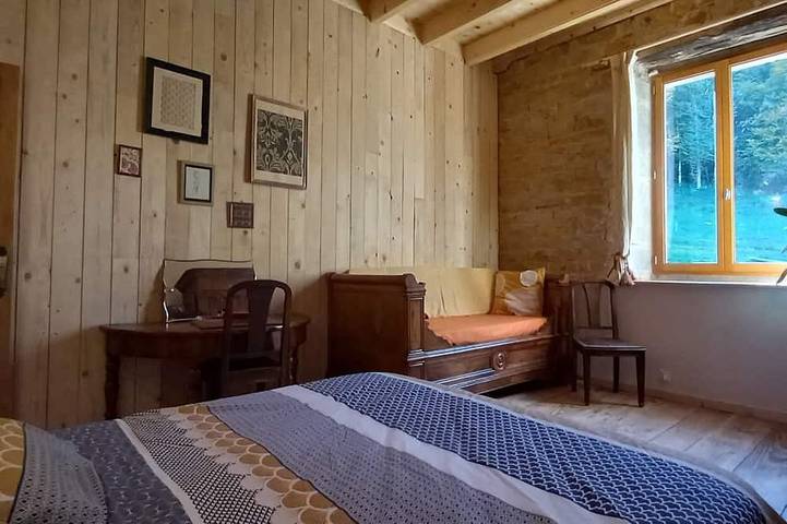 Gîte pour 6 personnes, avec jardin, animaux acceptés dans le Jura - 3