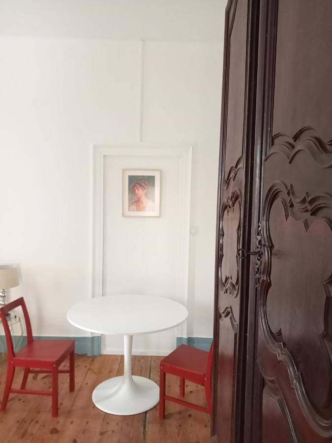 Gîte pour 2 personnes, avec terrasse et piscine ainsi que jardin et vue à Labège - 4