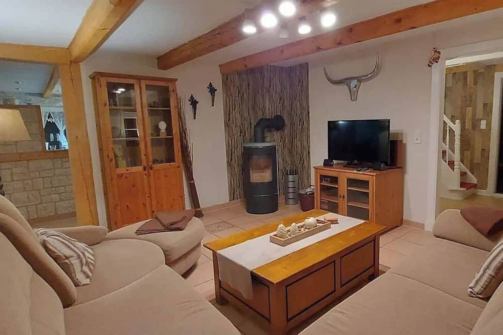 Stylish 100m² accommodation with fireplace, terrace and three bedrooms in Este de Fehmarn, Puttgarden