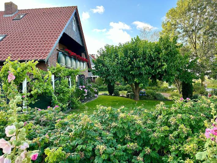 Ferienwohnung für 8 Personen, mit Terrasse und Garten in Harlesiel - 2
