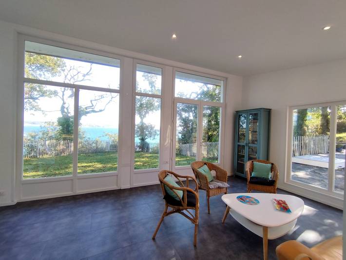 Location de vacances pour 10 personnes, avec jardin et terrasse à Plougonvelin - 2