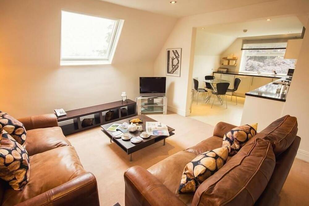 Entire apartment, Apartment-Deluxe-Ensuite with Bath-Garden view in Gateshead