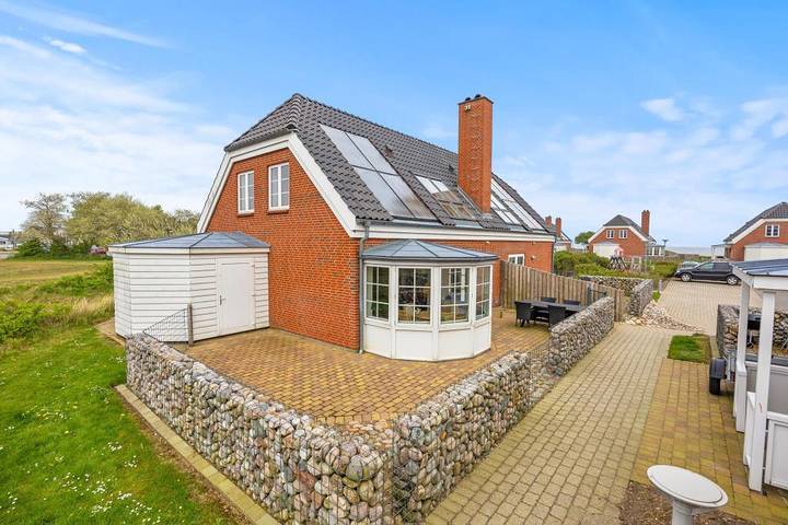 Villa für 8 Personen, mit Balkon/Terrasse und Whirlpool sowie Sauna auf Rømø