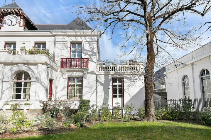 Entire apartment, T3 Apartment in the Heart of La Baule with Private Terrace and Wi-Fi in La Baule-Escoublac, Côte d'Amour