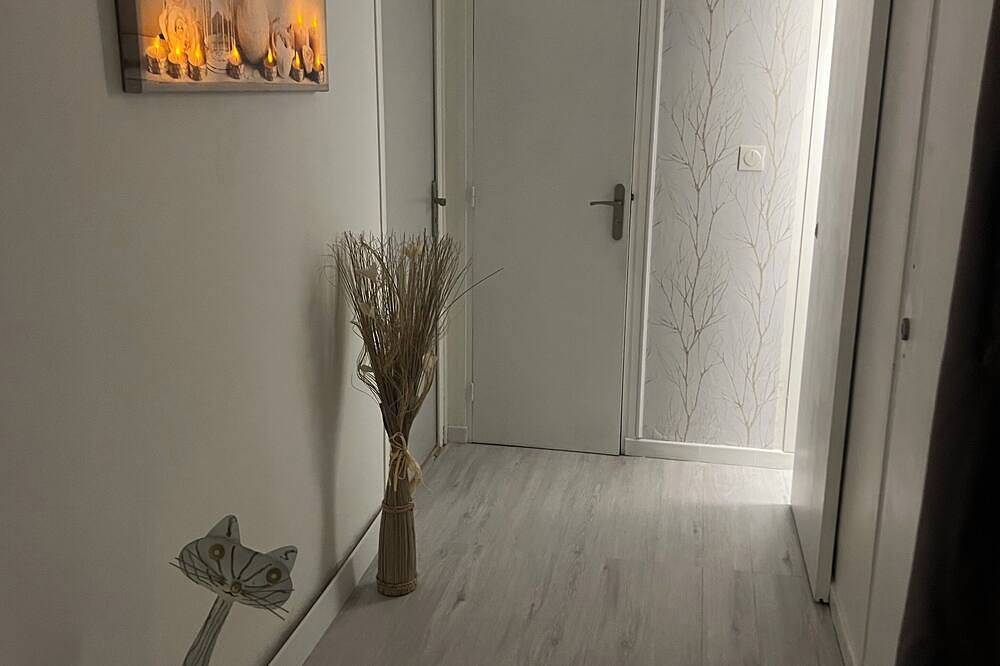 Chambre Mini Studio Avec Cuisine in Montélimar, Región de Nyons