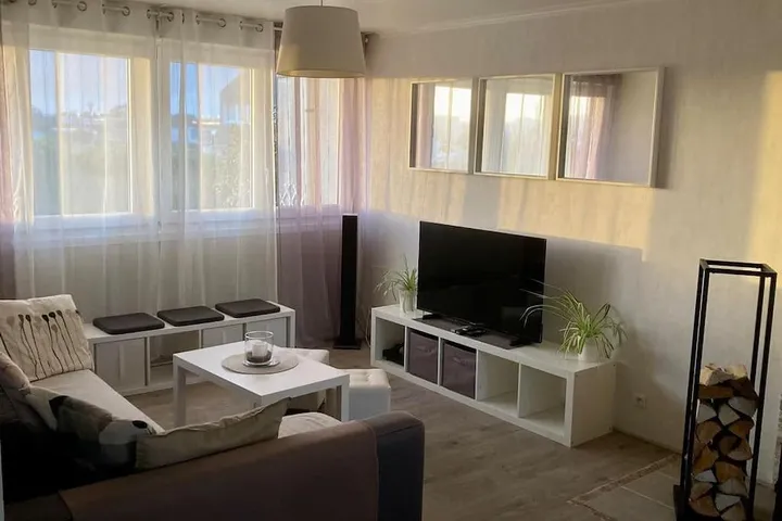Casa de vacaciones para 2 personas, con vistas y jardín - 1