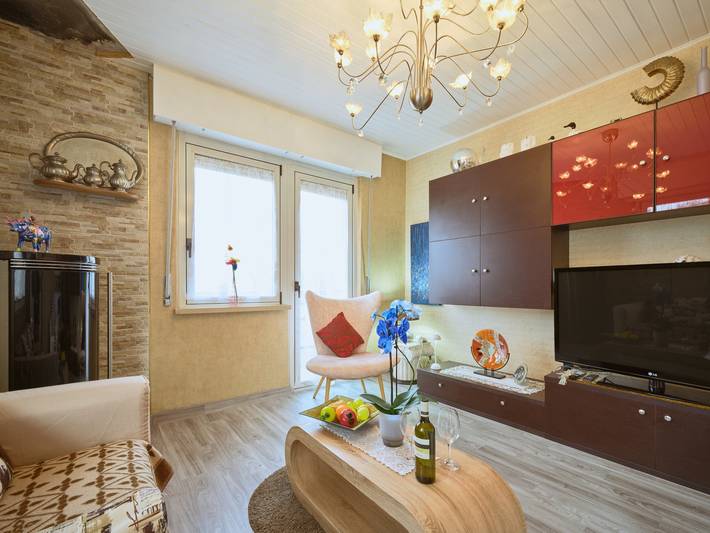 Appartamento per 4 persone, con vista lago e balcone, con animali domestici a San Zeno di Montagna
