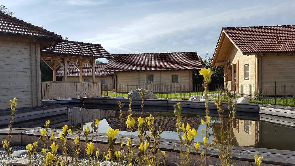 Sepp's Ferienhaus - Holzhaus mit Terrasse und Liegewiese in Kirchham, Ostbayern