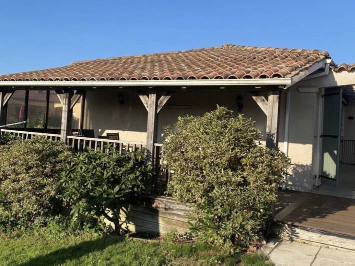 Villa pour 6 personnes, avec piscine et terrasse, adapté aux familles dans le Tarn