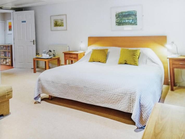 B&b for 2 people, with pets in Wales