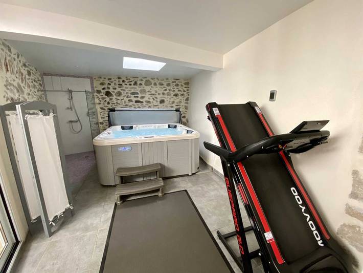 Gîte pour 6 personnes, avec sauna ainsi que jacuzzi et terrasse à Caunes-Minervois - 2